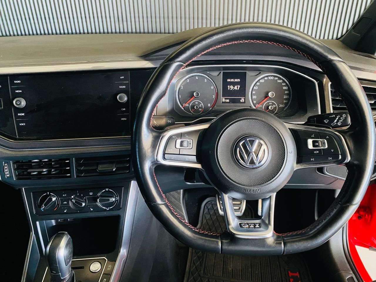 VOLKSWAGEN POLO GTI 2.0