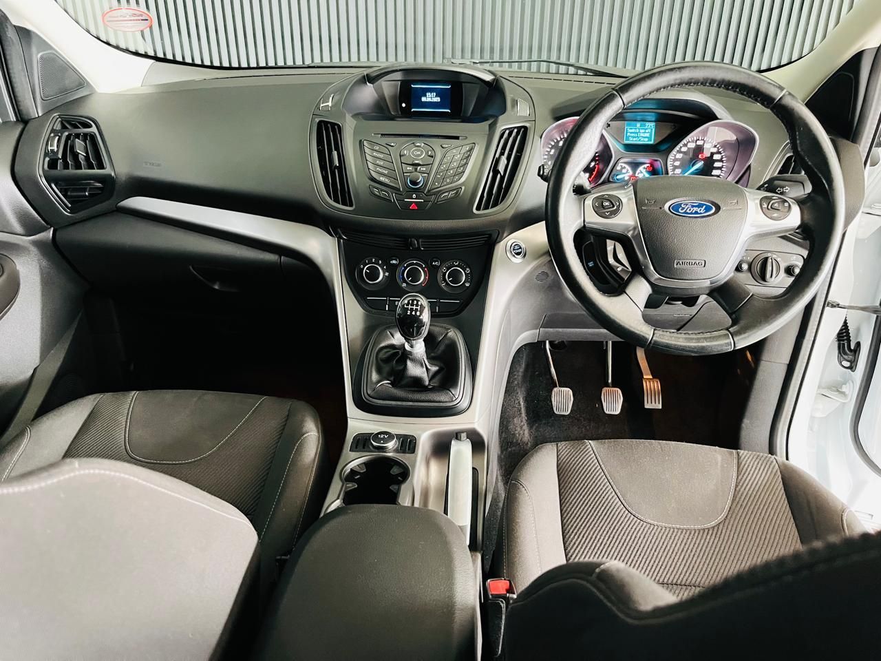 FORD KUGA 1.6 ECOBOOST AMBIENTE KUGA 1.6 ECOBOOST AMBIENTE