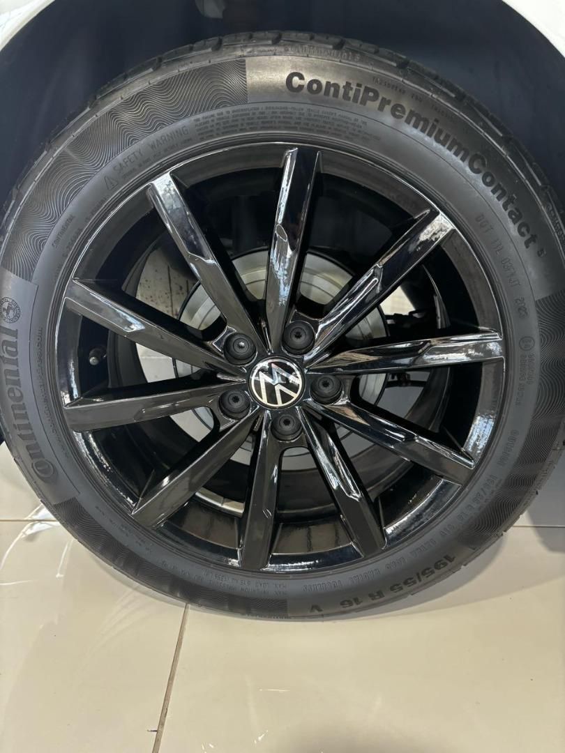 VOLKSWAGEN POLO VIVO HATCH 1.6 HIGHLINE