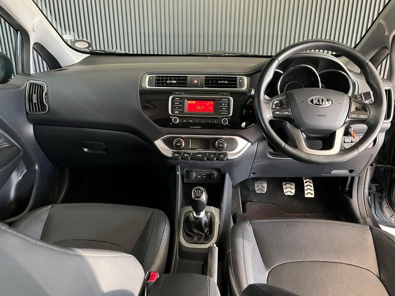 KIA RIO 1.4 TEC