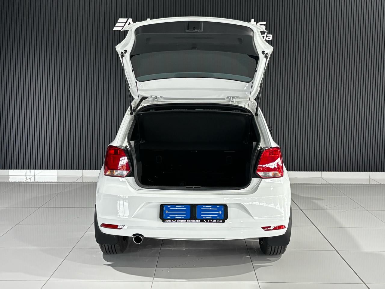 VOLKSWAGEN POLO VIVO HATCH 1.6 HIGHLINE