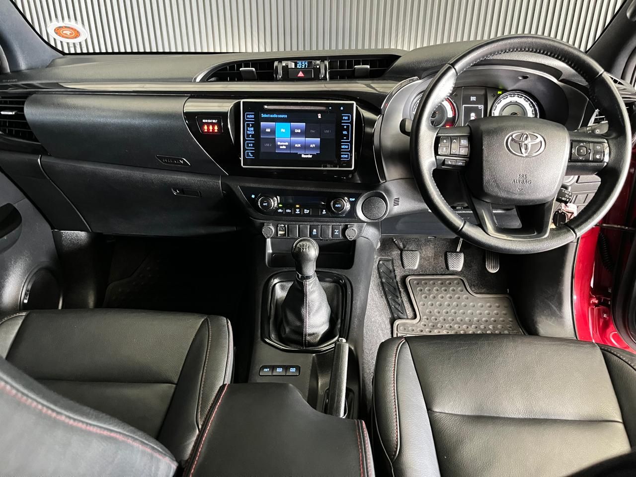 Toyota Hilux 2.8 GD-Raised Body Raider D/C Hilux 2.8 GD-Raised Body Raider D/C