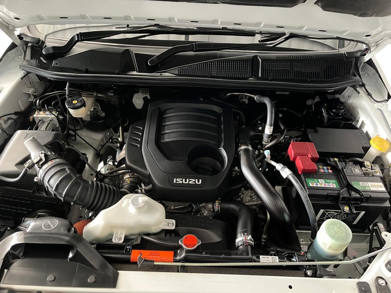 Isuzu D-Max 1.9 DDI HR L   A/T D/C P/U D-Max 1.9 DDI HR L   A/T D/C P/U