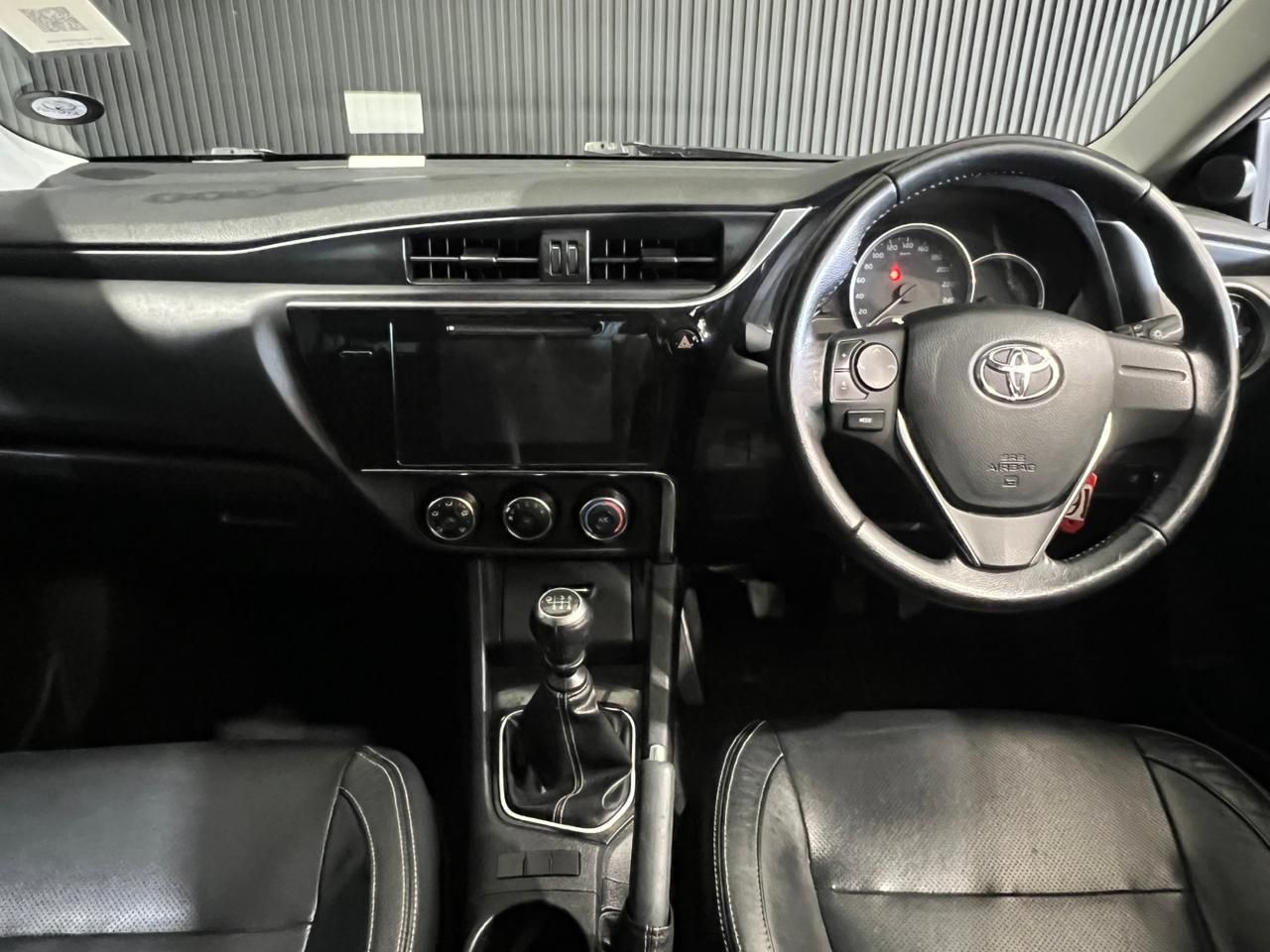 Toyota Corolla 1.4 D Prestige Corolla 1.4 D Prestige - 11