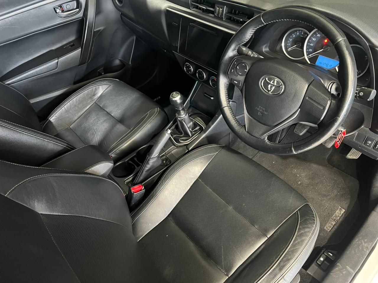 Toyota Corolla 1.4 D Prestige Corolla 1.4 D Prestige - 13