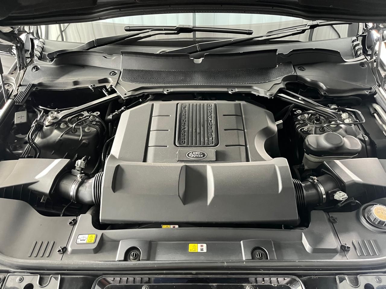 Land Rover Range Rover Sport 5.0 V8 S/C HSE Dynami Range Rover Sport 5.0 V8 S/C HSE Dynami