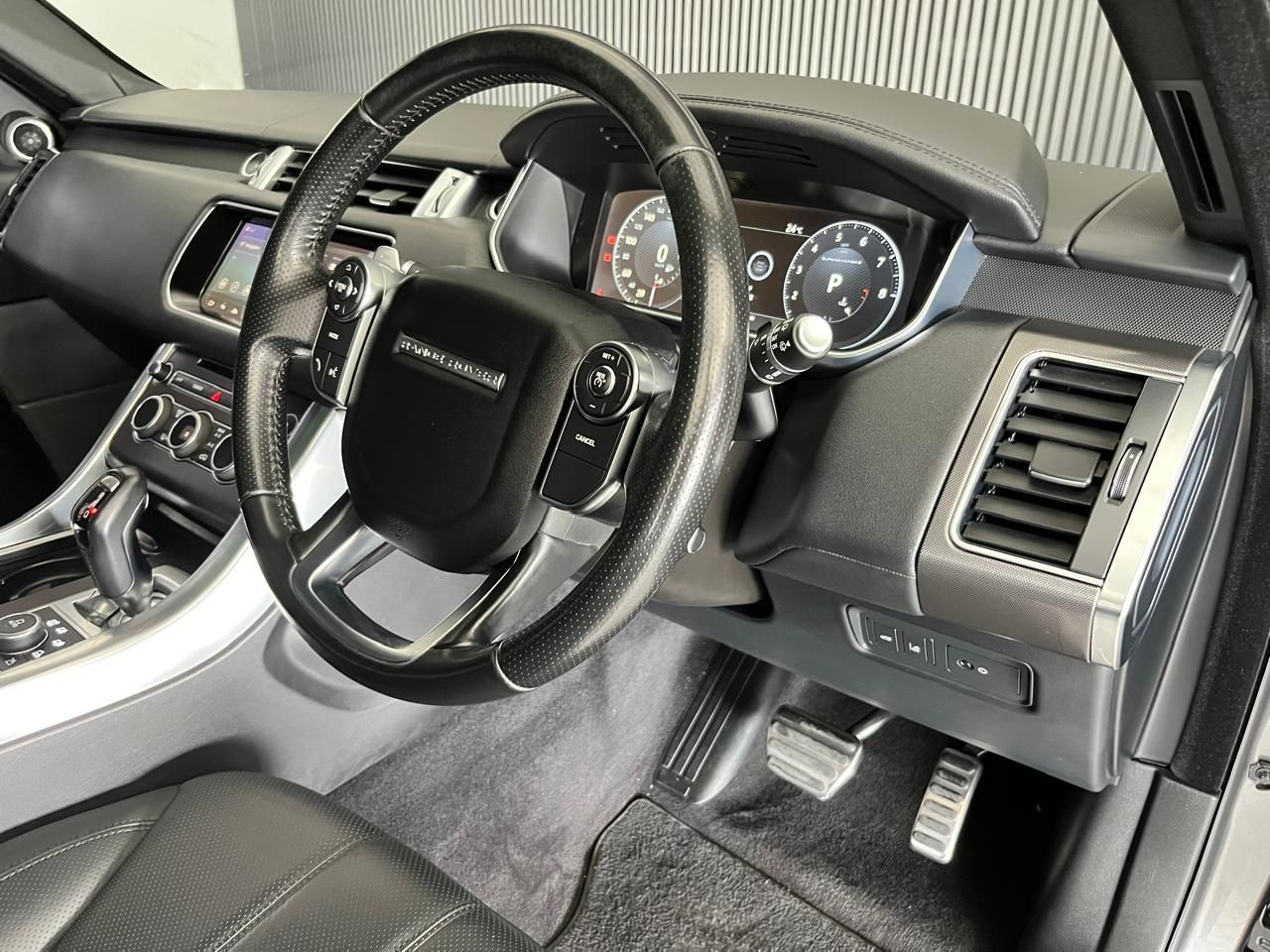 Land Rover Range Rover Sport 5.0 V8 S/C HSE Dynami Range Rover Sport 5.0 V8 S/C HSE Dynami